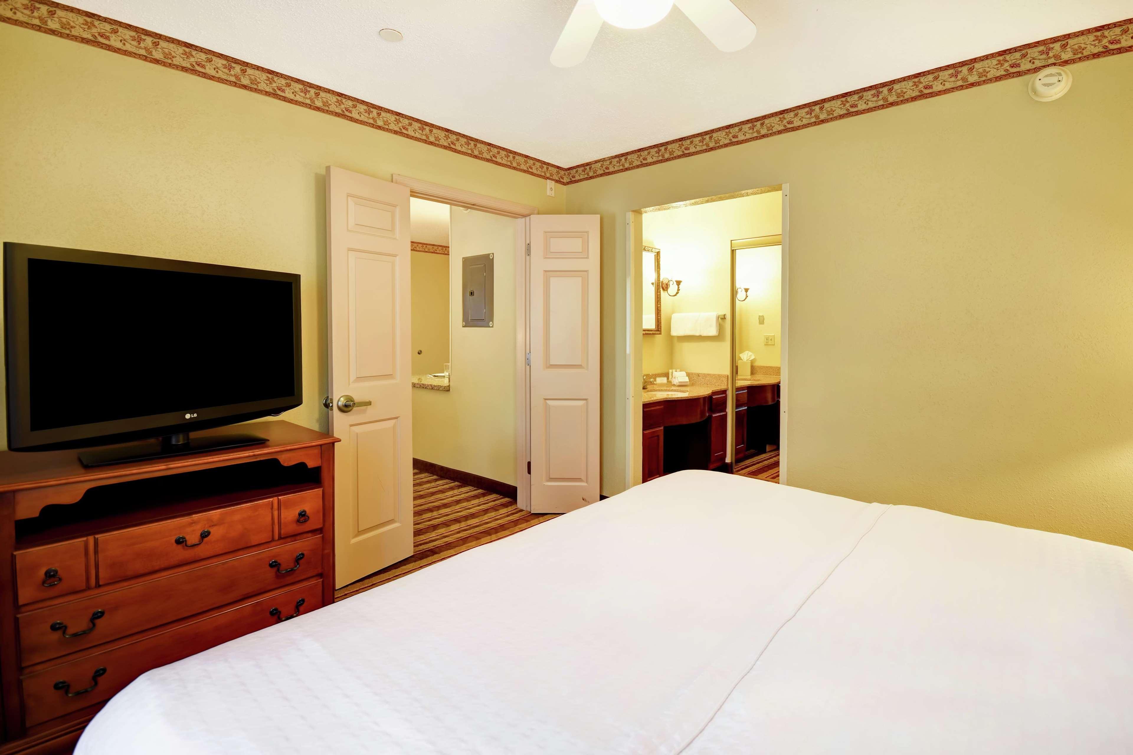 Homewood Suites By Hilton Chester Exterior photo