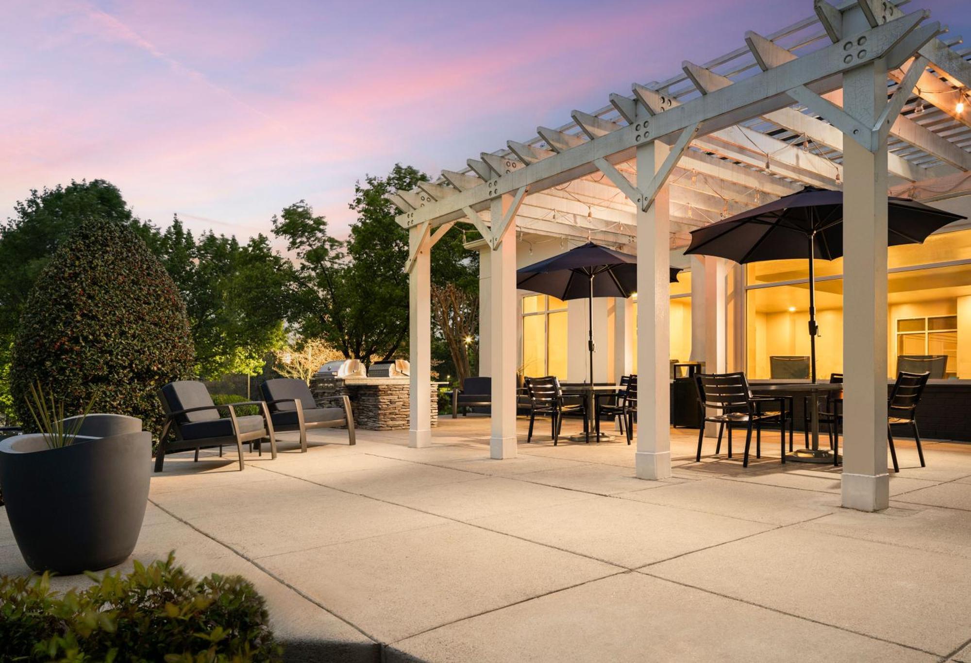 Homewood Suites By Hilton Chester Exterior photo
